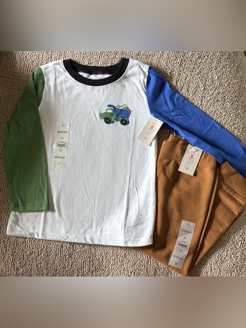 6/$20 Garanimals Long-Sleeve Super Soft Cotton Top & Lt Brown Joggers 3T NWT